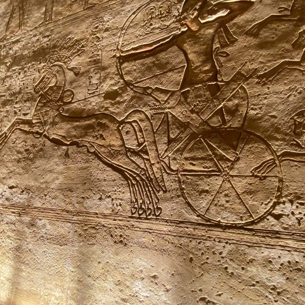 Abusimbel-temple-aswan-war-chariot