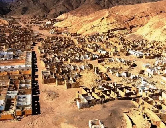 Private Tour To Ghost City By Jeep Safari