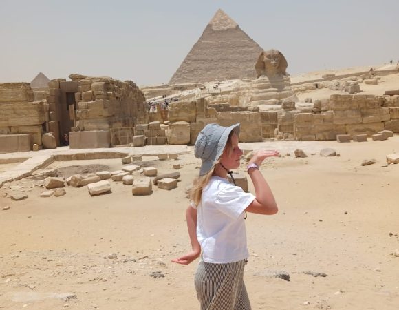 “best time to visit Egypt,” “Egypt weather,” “traveling during Ramadan,” and “Egypt tour guide.”